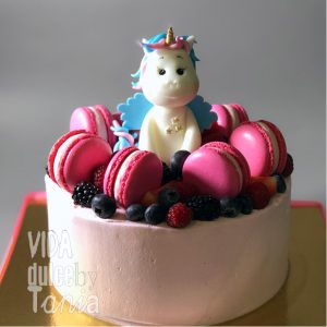 Tarta de Unicornio com Macarons