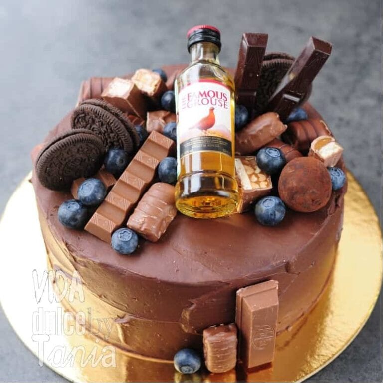 Tarta de chuches y whisky Madrid