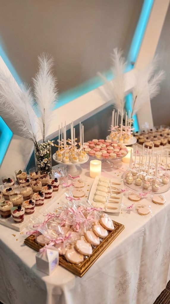 Mesa Dulce para Bodas en Madrid: Macarons, Cake Pops y Postres