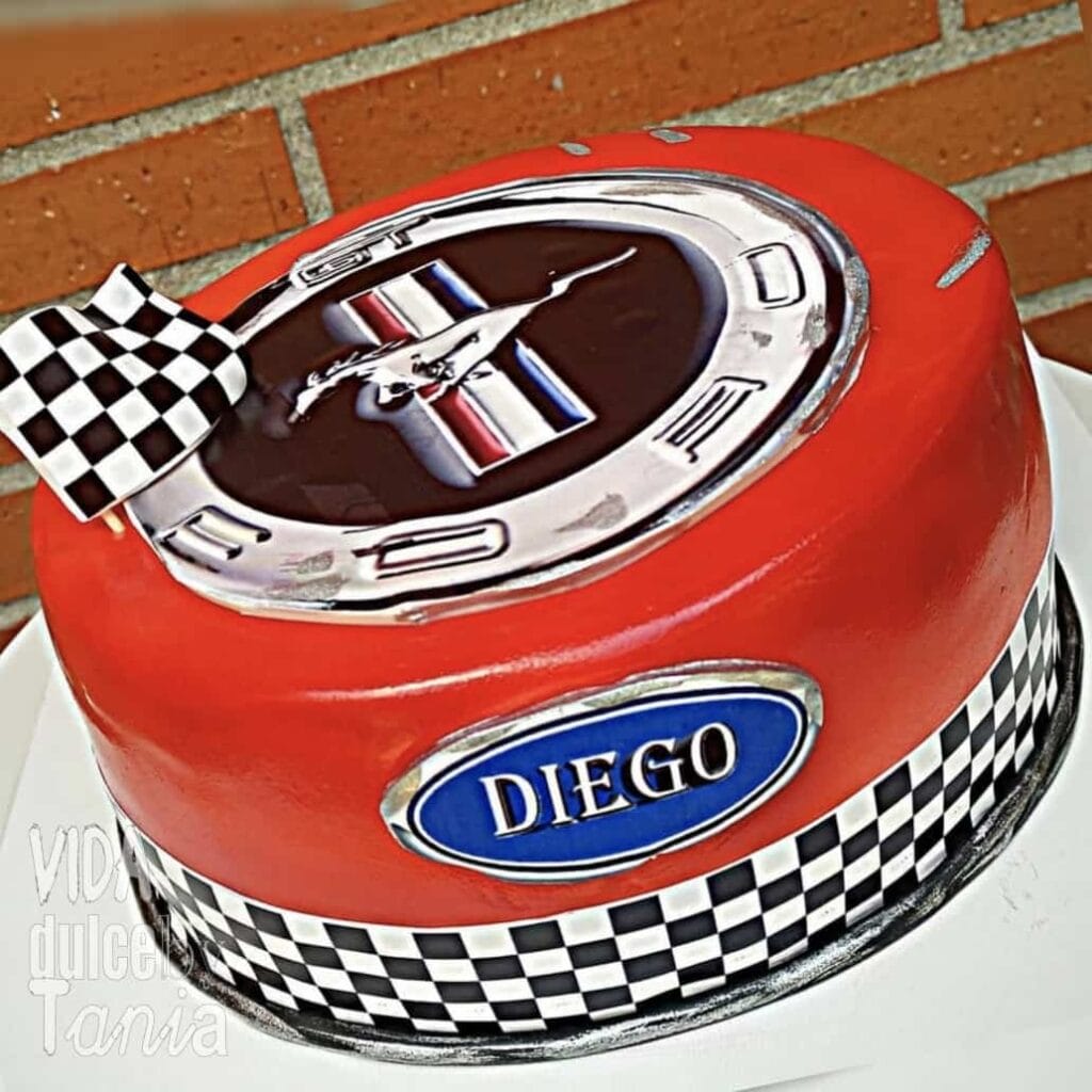 Tarta de carreras Mustang