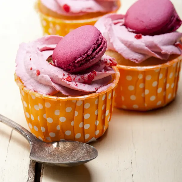 Cupcakes sabrosas y coloridas Magdalena deliciosa